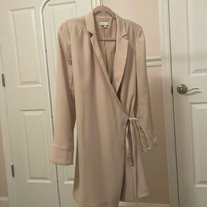 Beige Gianni Bini wrap dress